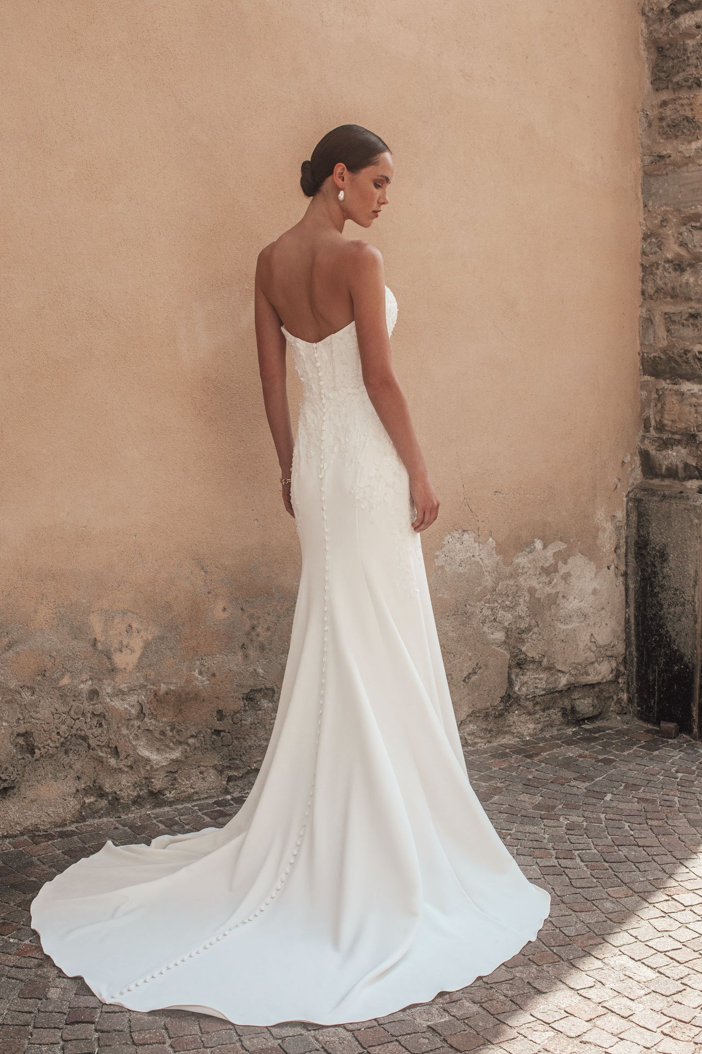 MJ1002 - Hera
